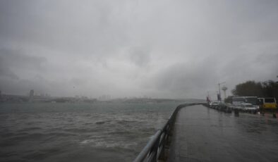 İstanbul’da deniz ulaşımına hava muhalefeti engeli