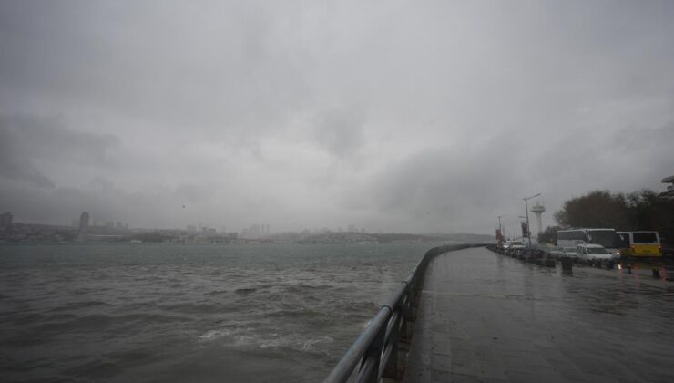 İstanbul’da deniz ulaşımına hava muhalefeti engeli