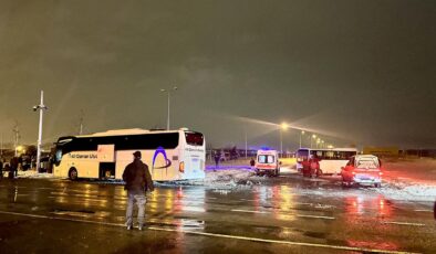 Kayseri’de yolcu otobüsü ve işçi servisi çarpıştı: 17 yaralı