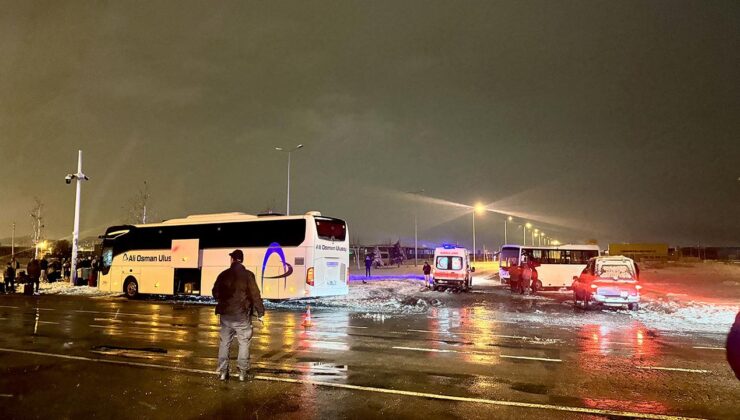 Kayseri’de yolcu otobüsü ve işçi servisi çarpıştı: 17 yaralı