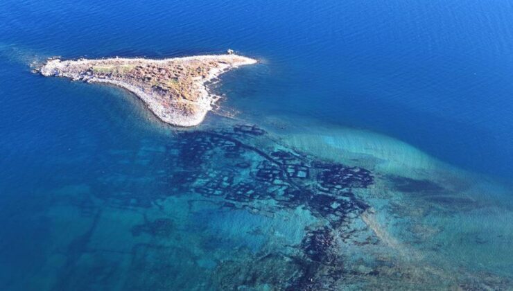 Van Gölü’nün çekilmesiyle su altındaki tarih gün yüzüne çıkıyor