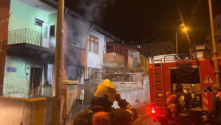 Kayseri’de ev yangını: 1 kişi hastanelik oldu