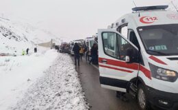 Erzincan’da yolcu otobüsü devrildi