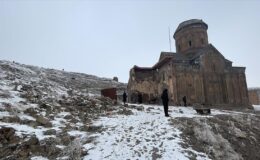 Kars’taki Ani Ören Yeri, ziyaretçilerini kış güzelliğiyle ağırlıyor