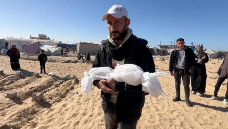 Katil İsrail’in Gazze’ye saldırısında doğumuna birkaç saat kalan bebek hayatını kaybetti