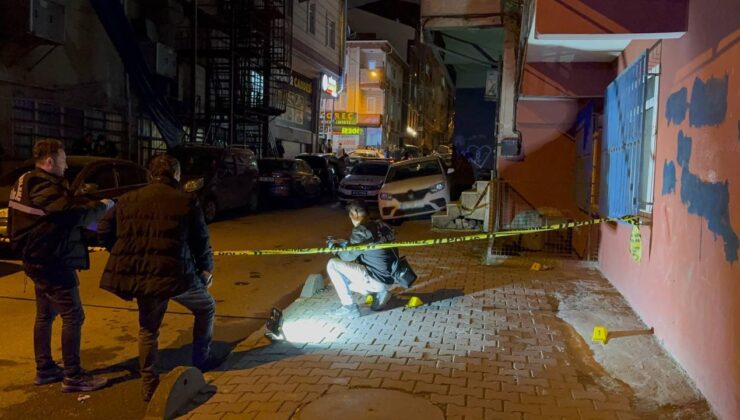 İstanbul’da 4 katlı binaya ateş açıldı