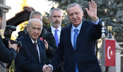 Cumhurbaşkanı Erdoğan, MHP lideri Bahçeli ile bir araya geldi