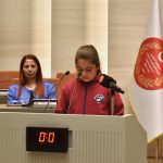 Genel Kurul koltuklarına bu kez çocuklar oturdu… Temsili Meclis, “Çocuk Hakları” gündemiyle toplandı