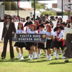 İskele'de 23 Nisan coşkusu... Cumhuriyet Stadyumu'nda gösteriler sunuldu